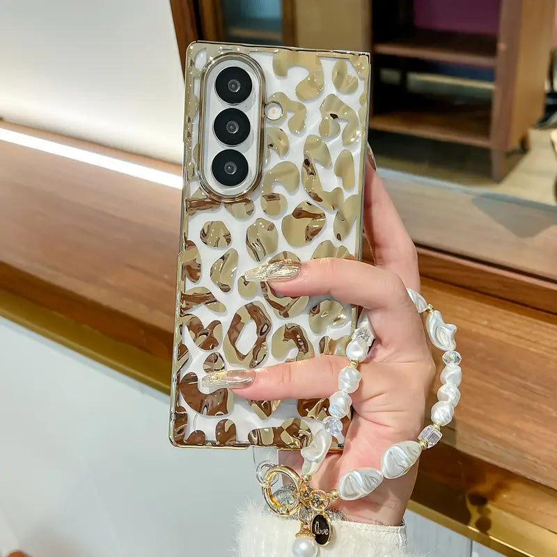 Trendy Leopard Print Case with Chain – Compatible with Samsung Galaxy Z Fold Series